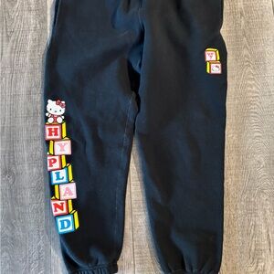 XL Hello Kitty HappyLand sweat black pants